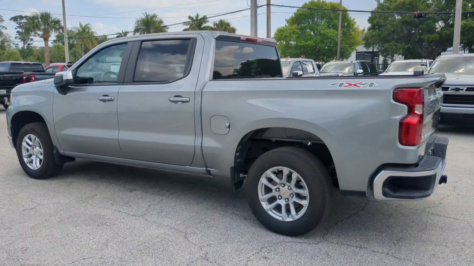 2025 Chevrolet Silverado 1500 LT (2FL)
