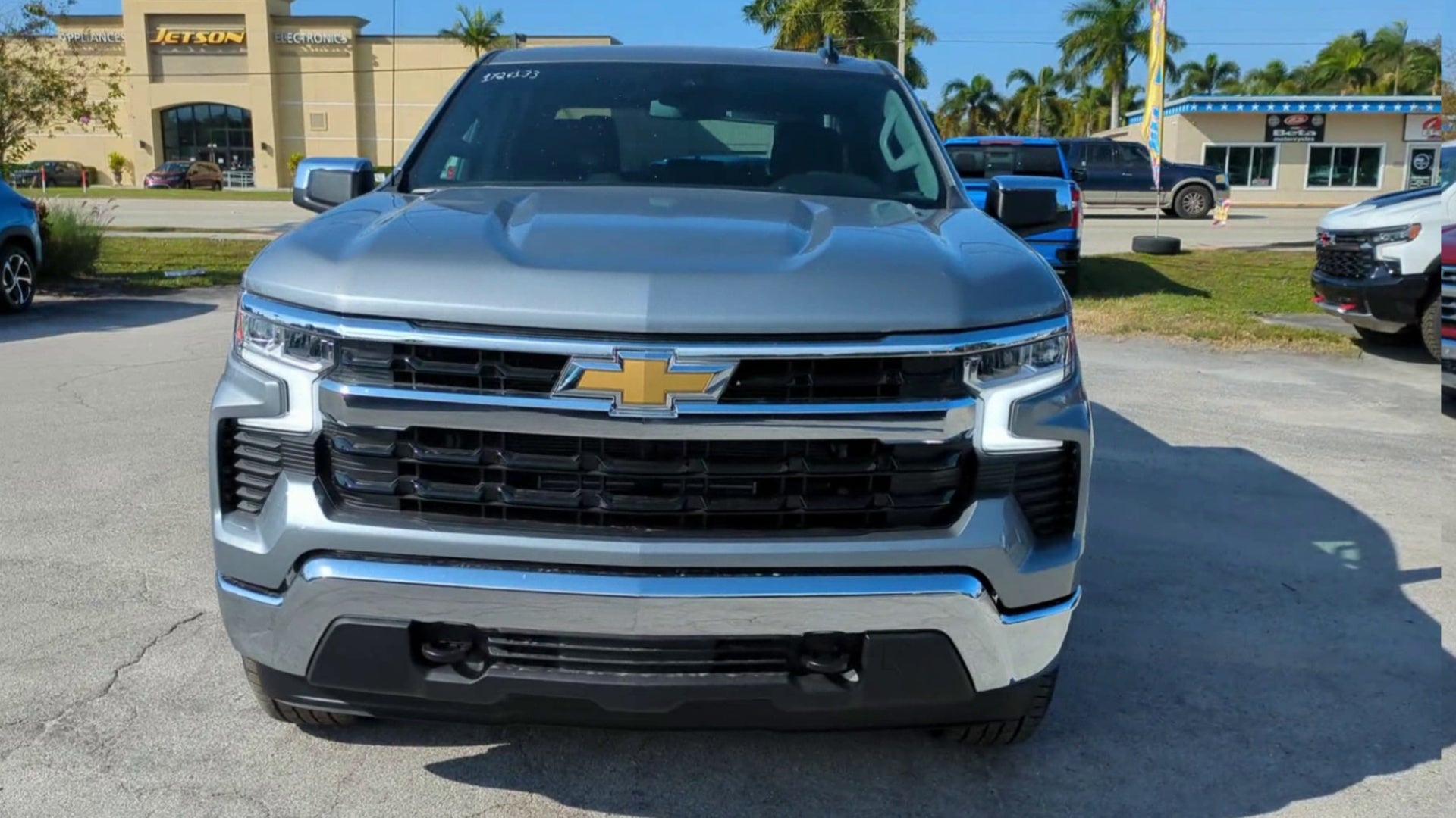 2026 Chevrolet Silverado 1500 LT (2FL)