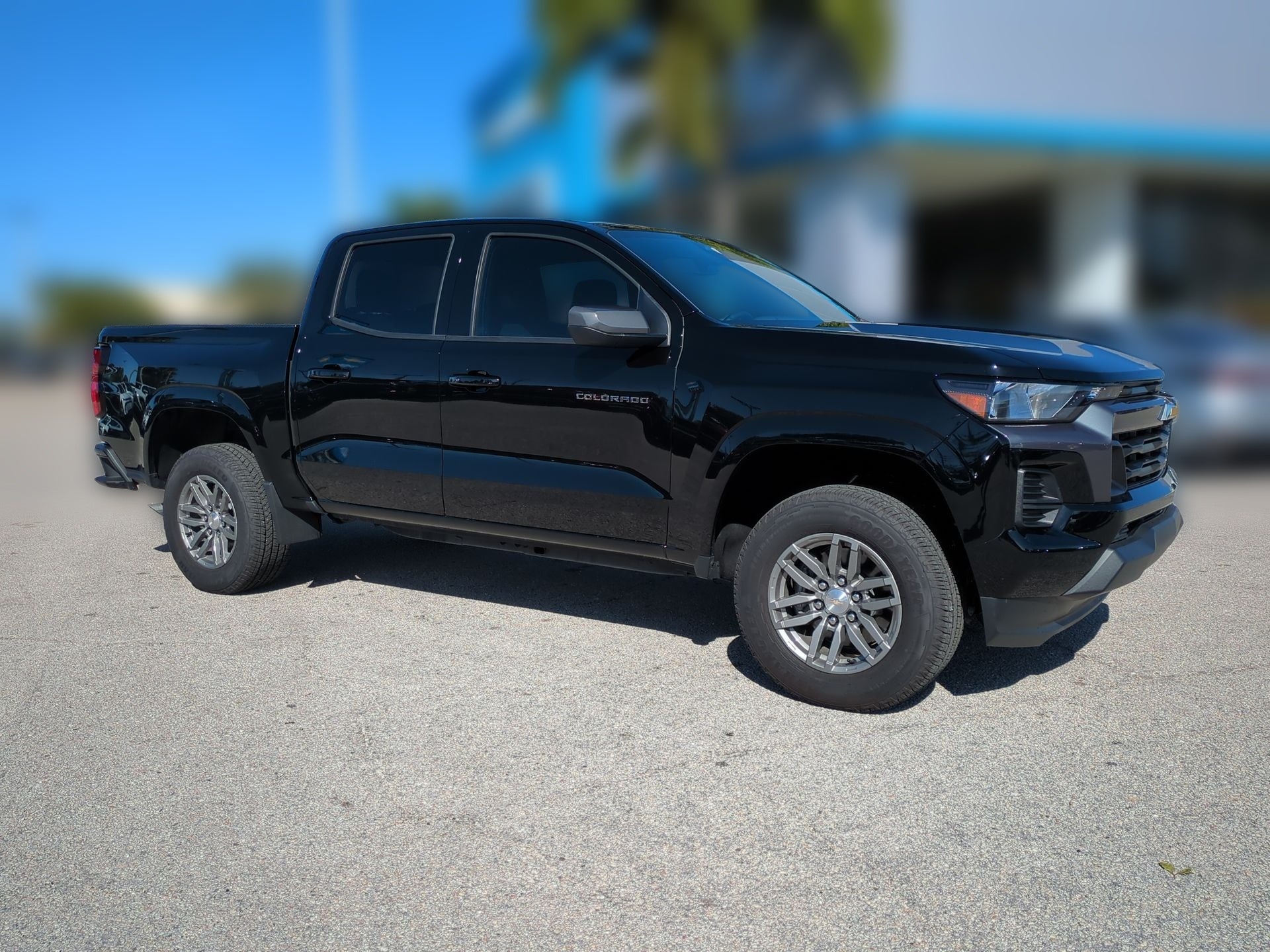 2025 Chevrolet Colorado WT/LT