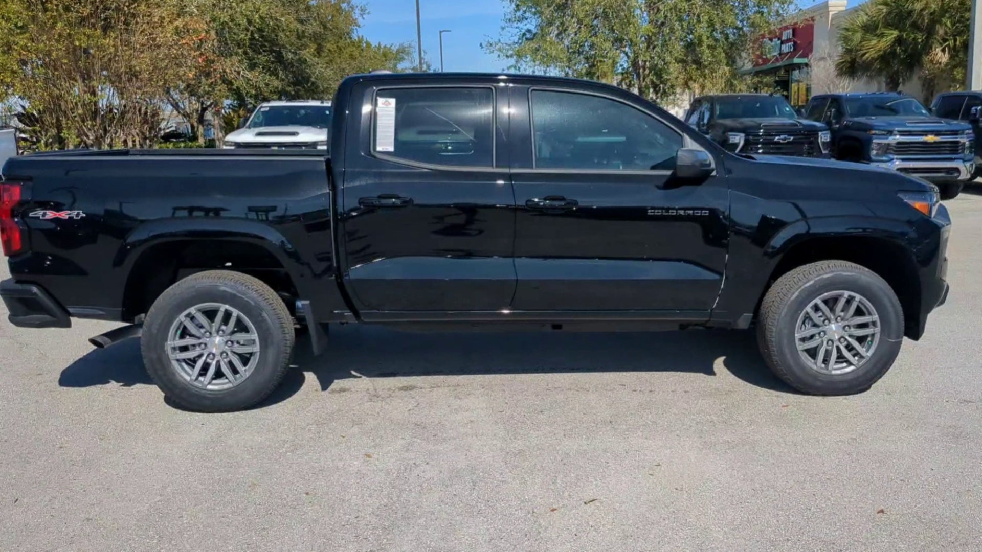 2024 Chevrolet Colorado LT