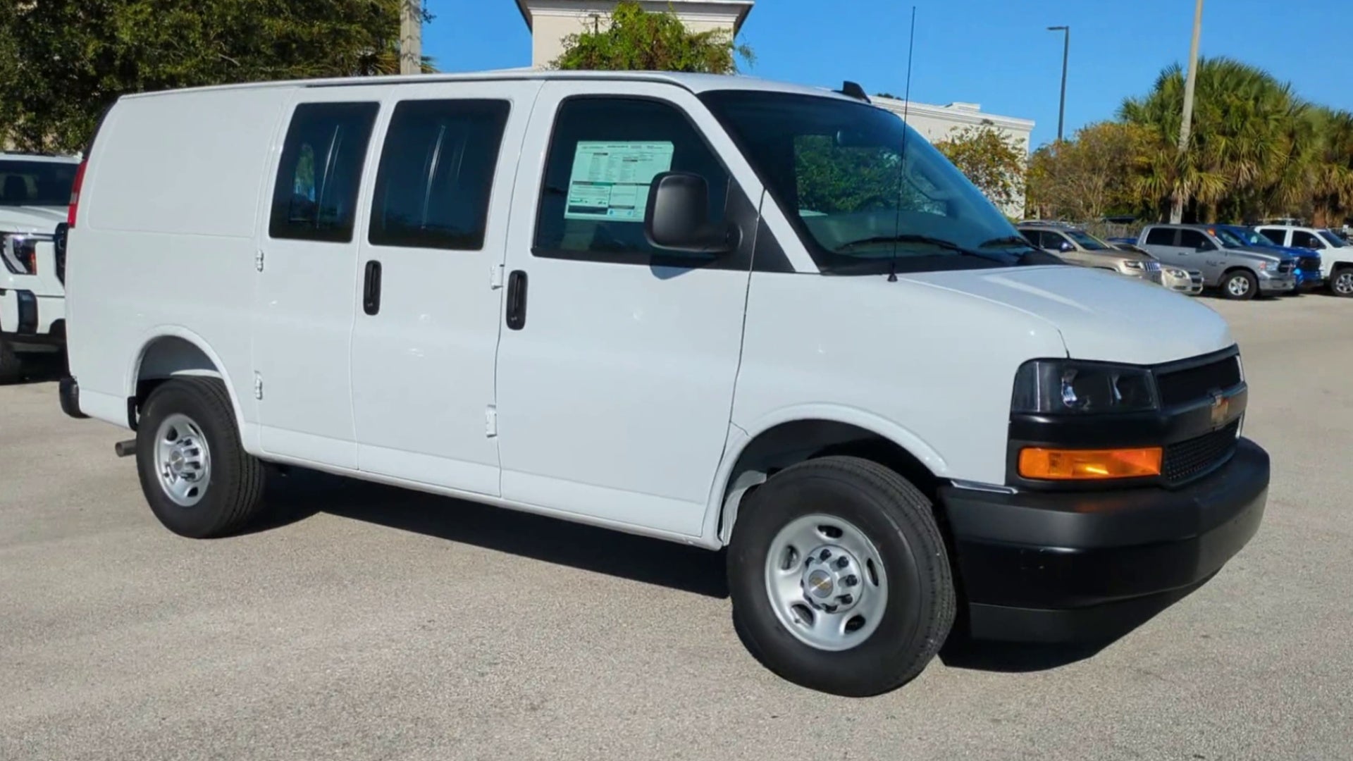 2025 Chevrolet Express Cargo WT