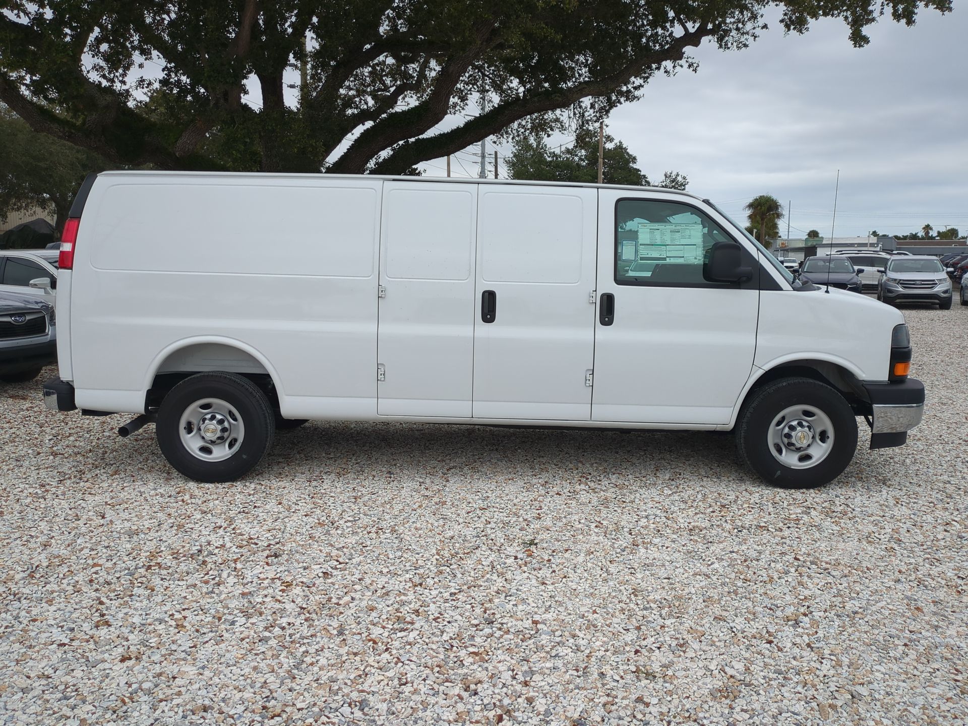 2025 Chevrolet Express Cargo 2500 WT