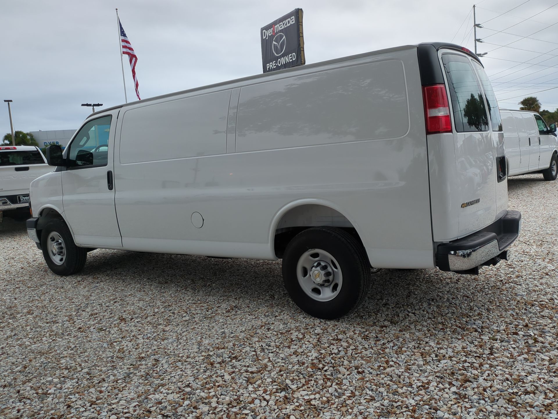 2025 Chevrolet Express Cargo 2500 WT