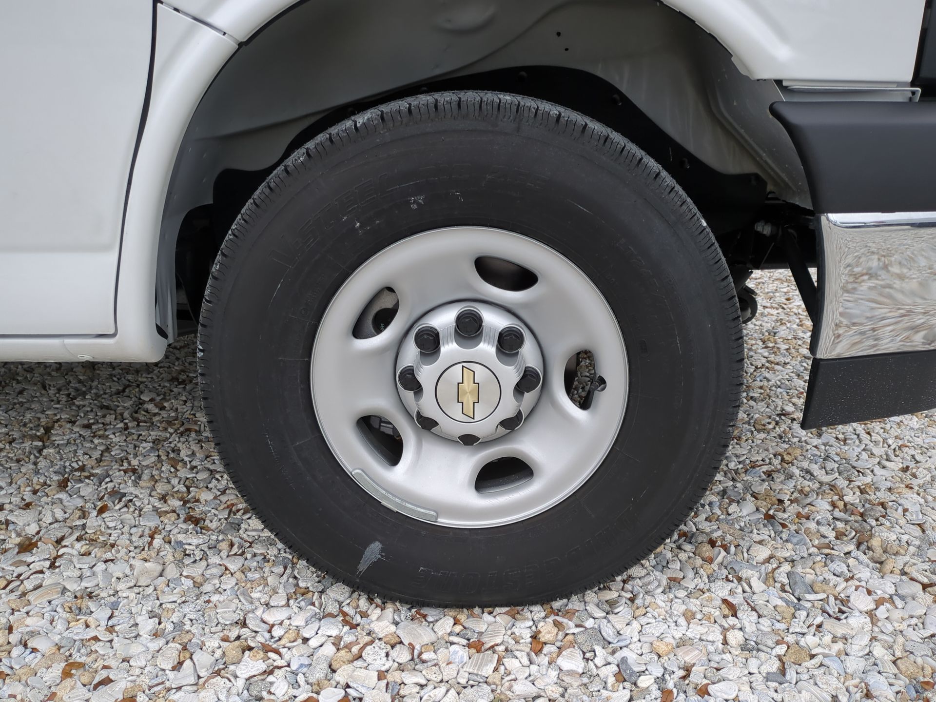 2025 Chevrolet Express Cargo 2500 WT