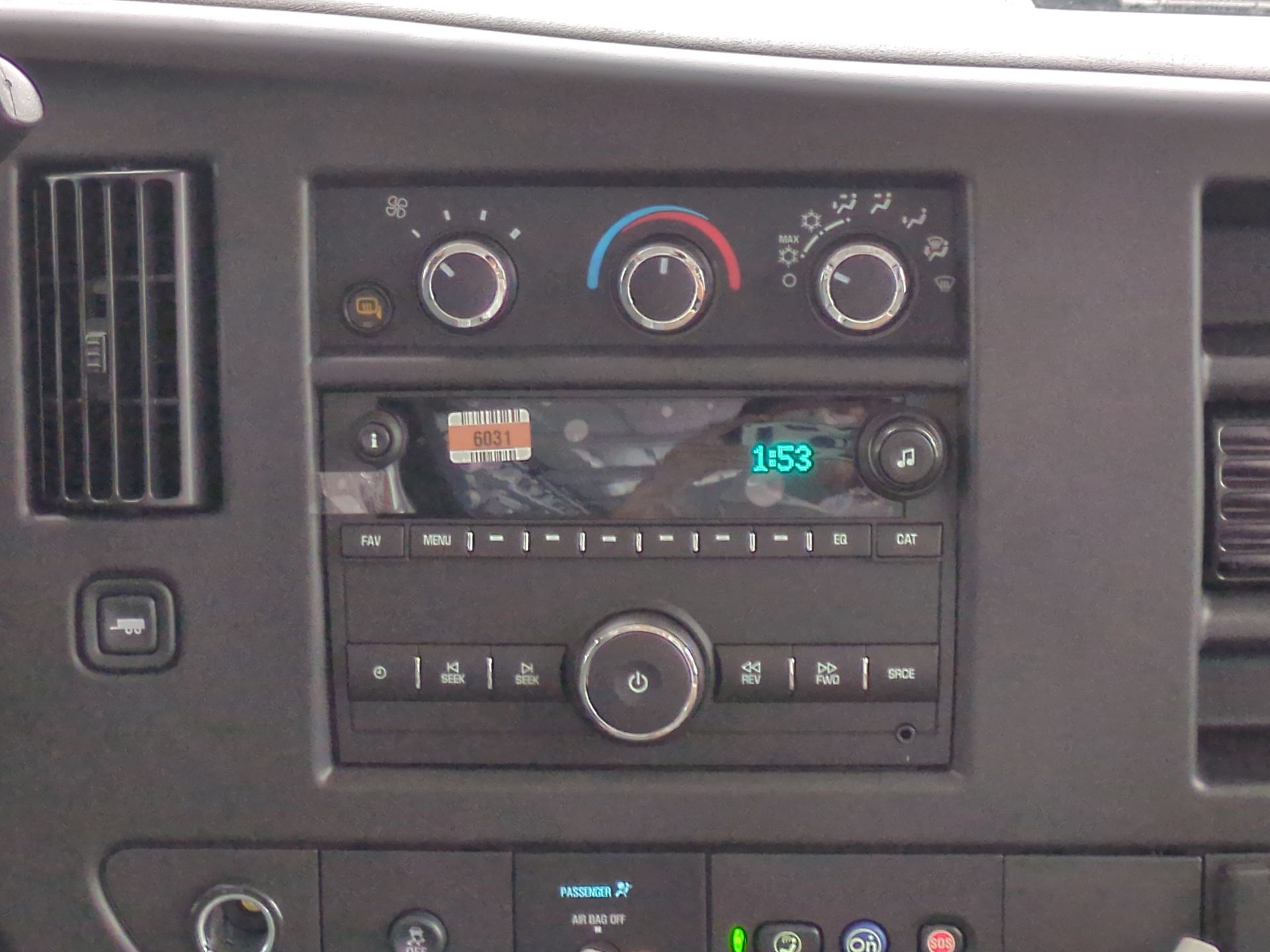 2025 Chevrolet Express Cargo 2500 WT