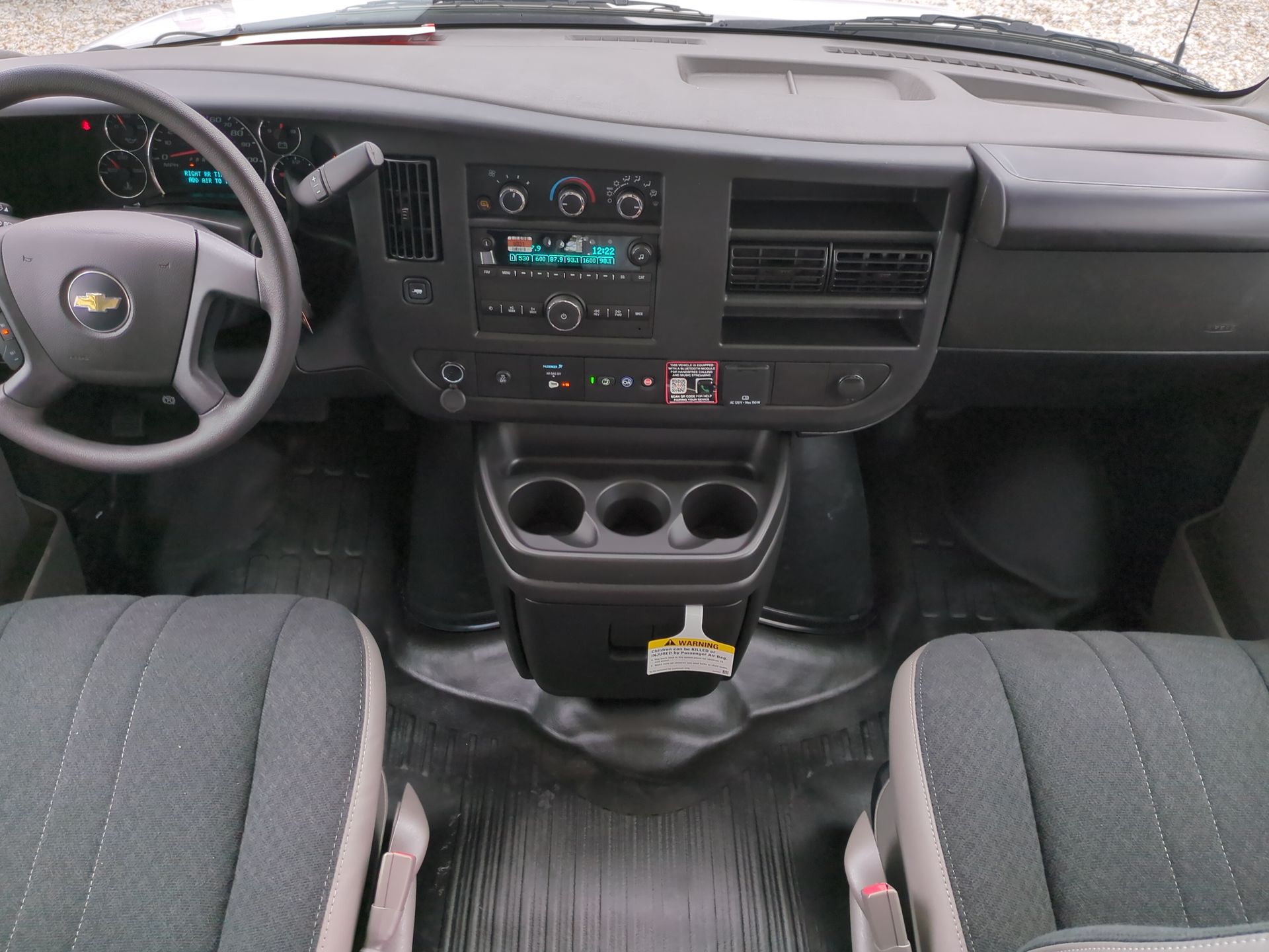 2025 Chevrolet Express Cargo 2500 WT