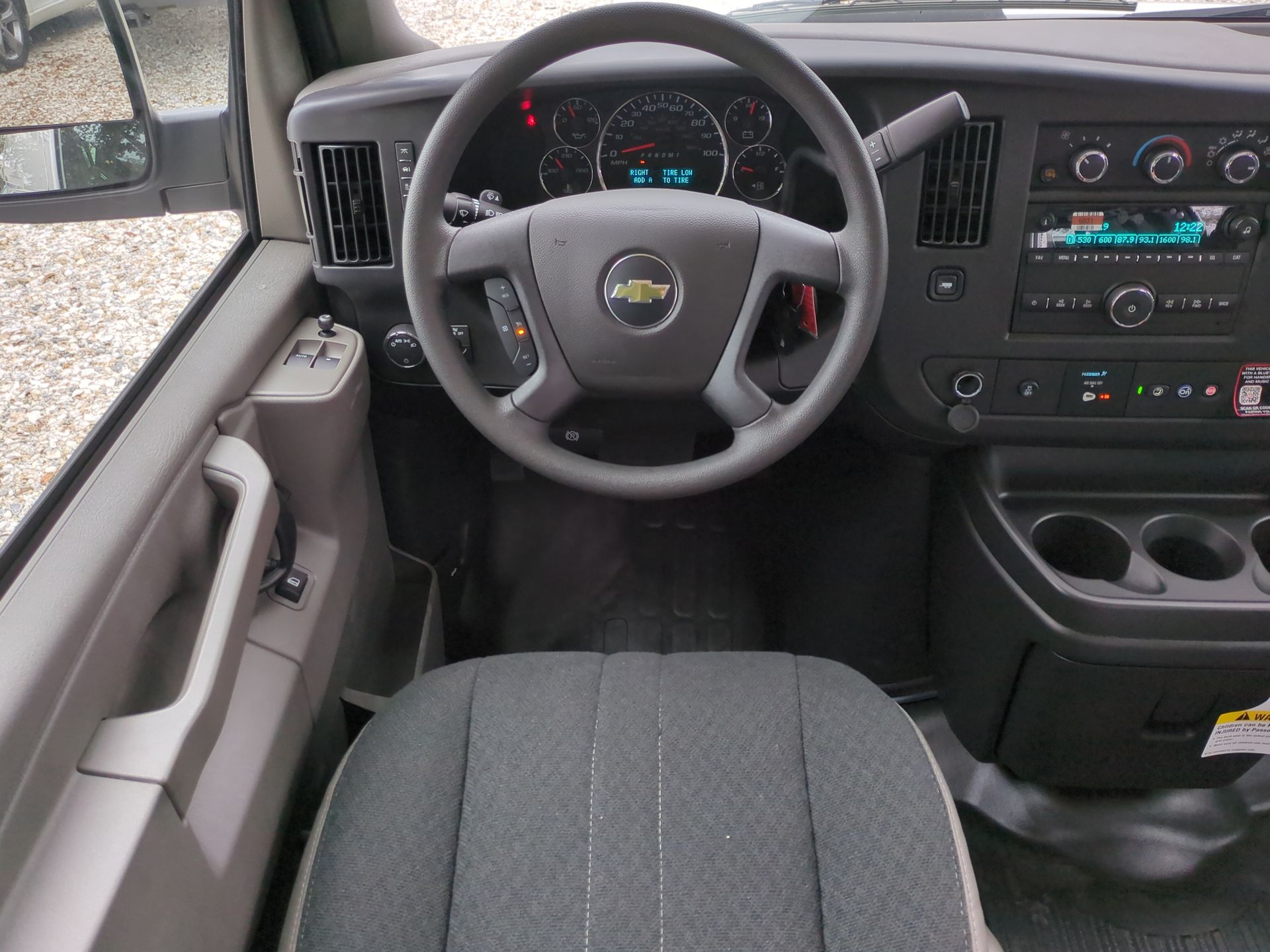 2025 Chevrolet Express Cargo 2500 WT