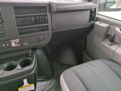 2025 Chevrolet Express Cargo WT