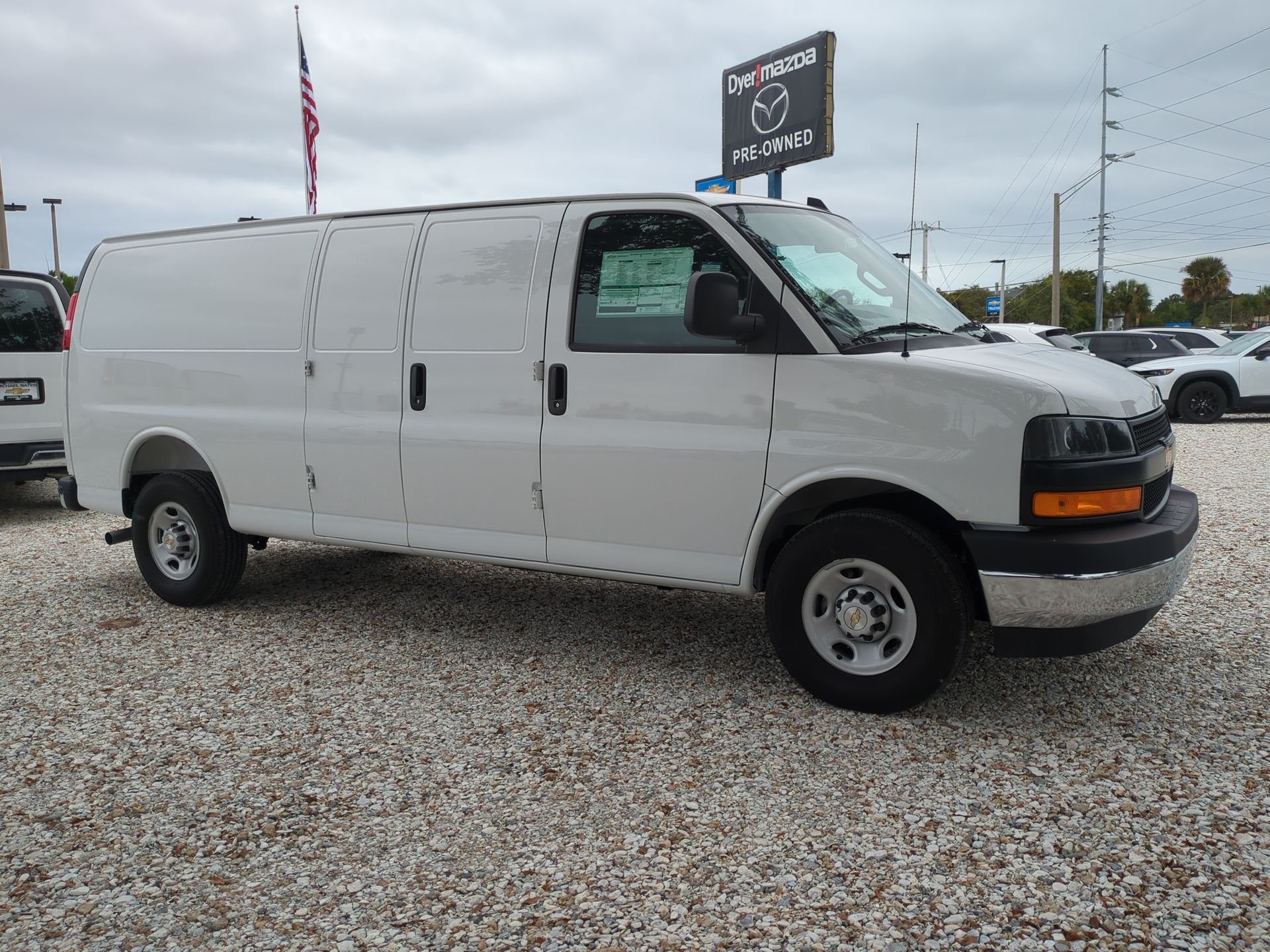 2025 Chevrolet Express Cargo 2500 WT
