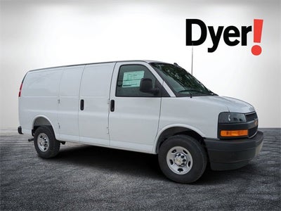 2025 Chevrolet Express Cargo 3500 WT