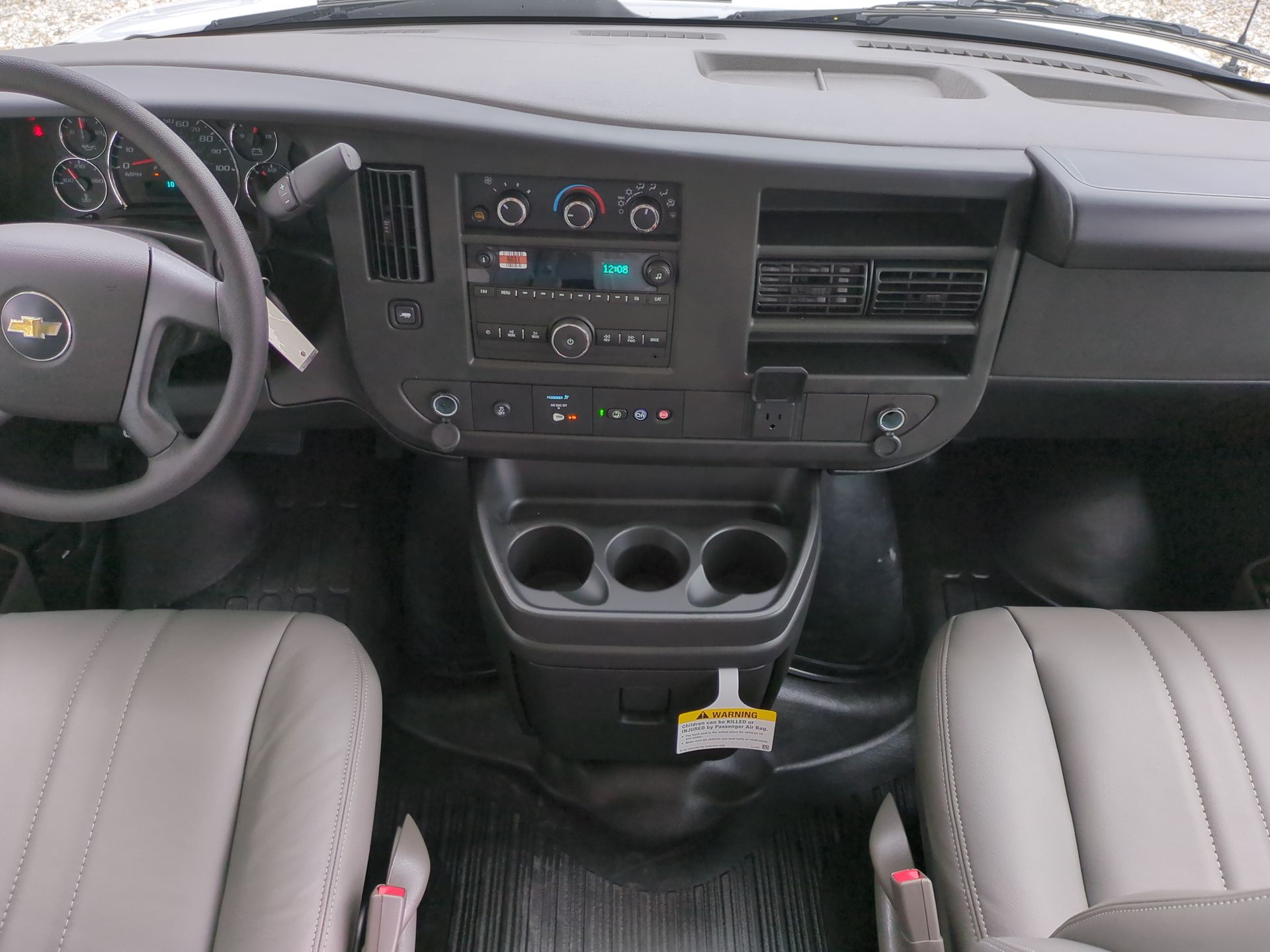 2025 Chevrolet Express Cargo WT