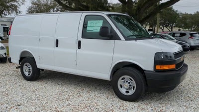 2025 Chevrolet Express Cargo WT
