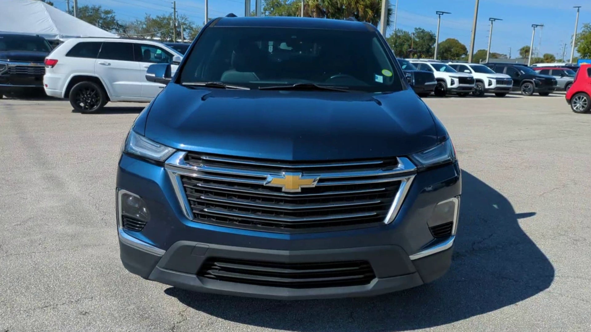 2022 Chevrolet Traverse LT Cloth