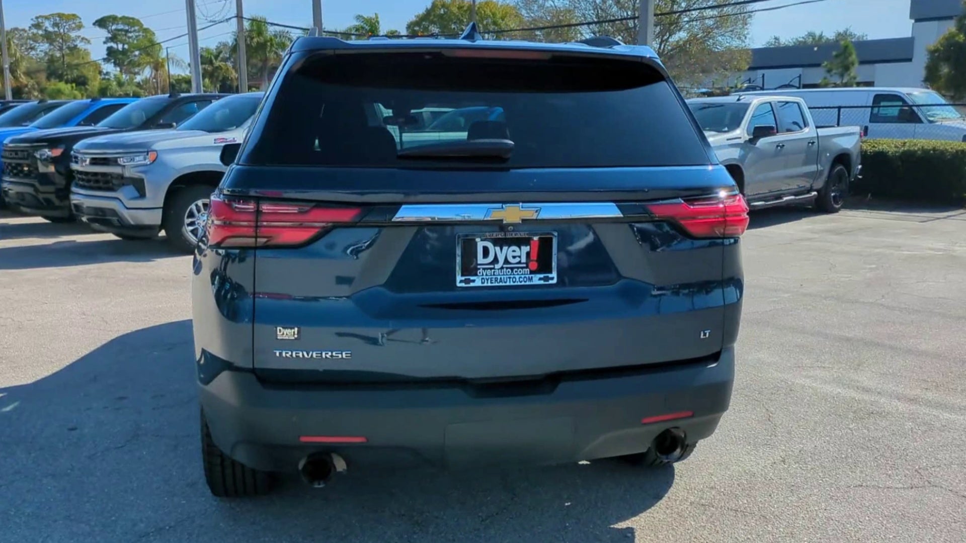 2022 Chevrolet Traverse LT Cloth