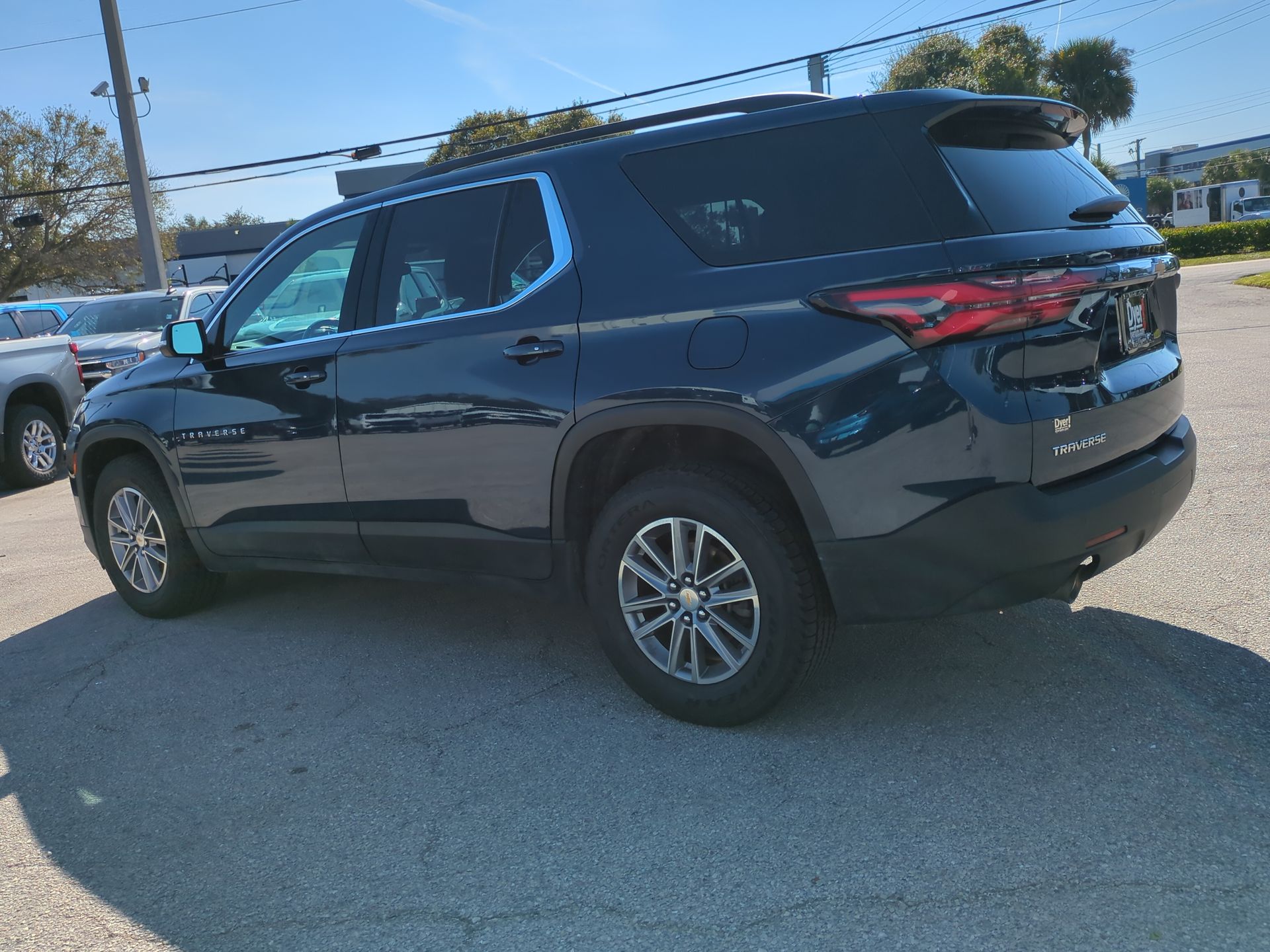 2022 Chevrolet Traverse LT Cloth