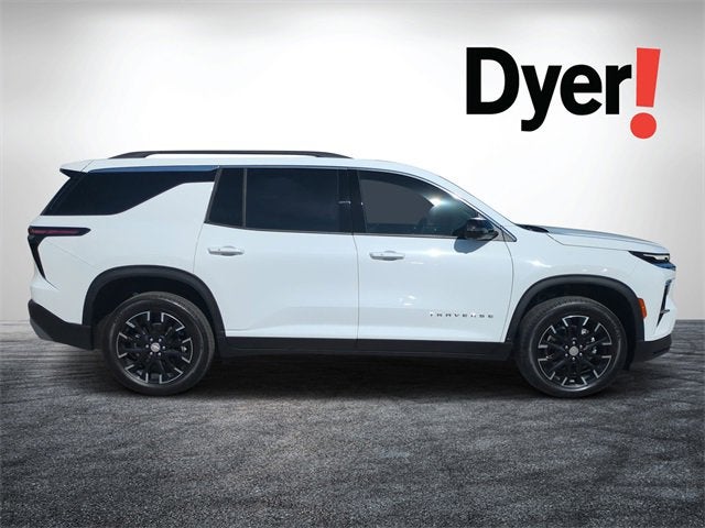 2025 Chevrolet Traverse LT