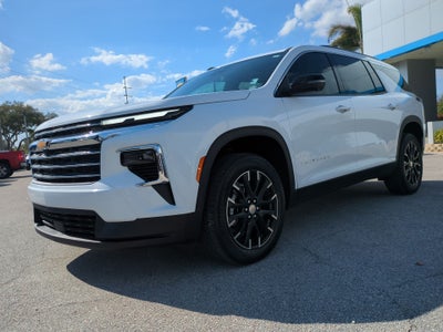 2025 Chevrolet Traverse LT
