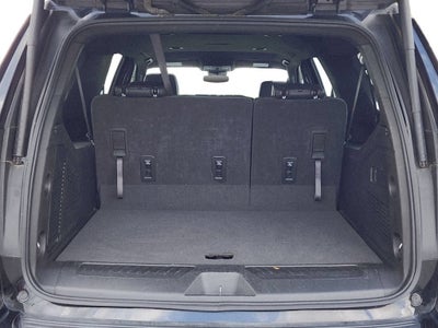 2025 Chevrolet Suburban LT