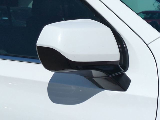 2023 Chevrolet Suburban LS