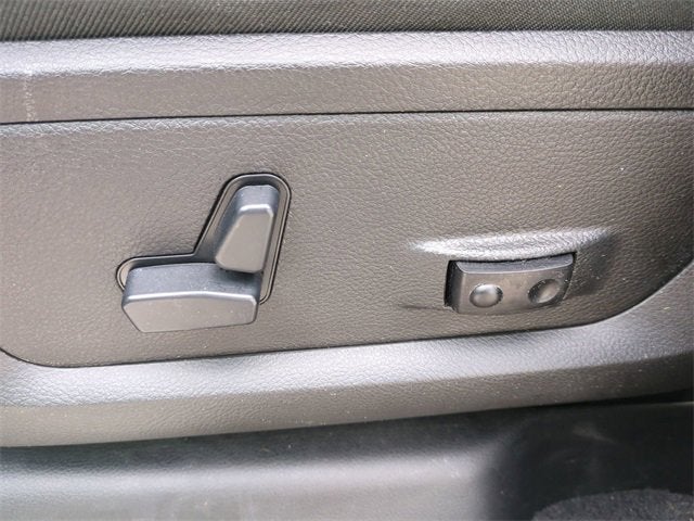 2019 RAM 2500 Laramie Crew Cab 4x4 6'4" Box