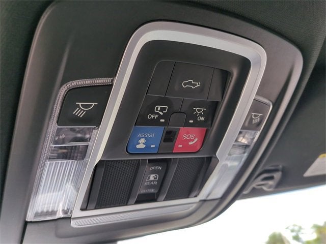 2019 RAM 2500 Laramie Crew Cab 4x4 6'4" Box