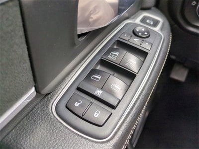 2019 RAM 2500 Laramie Crew Cab 4x4 6'4" Box