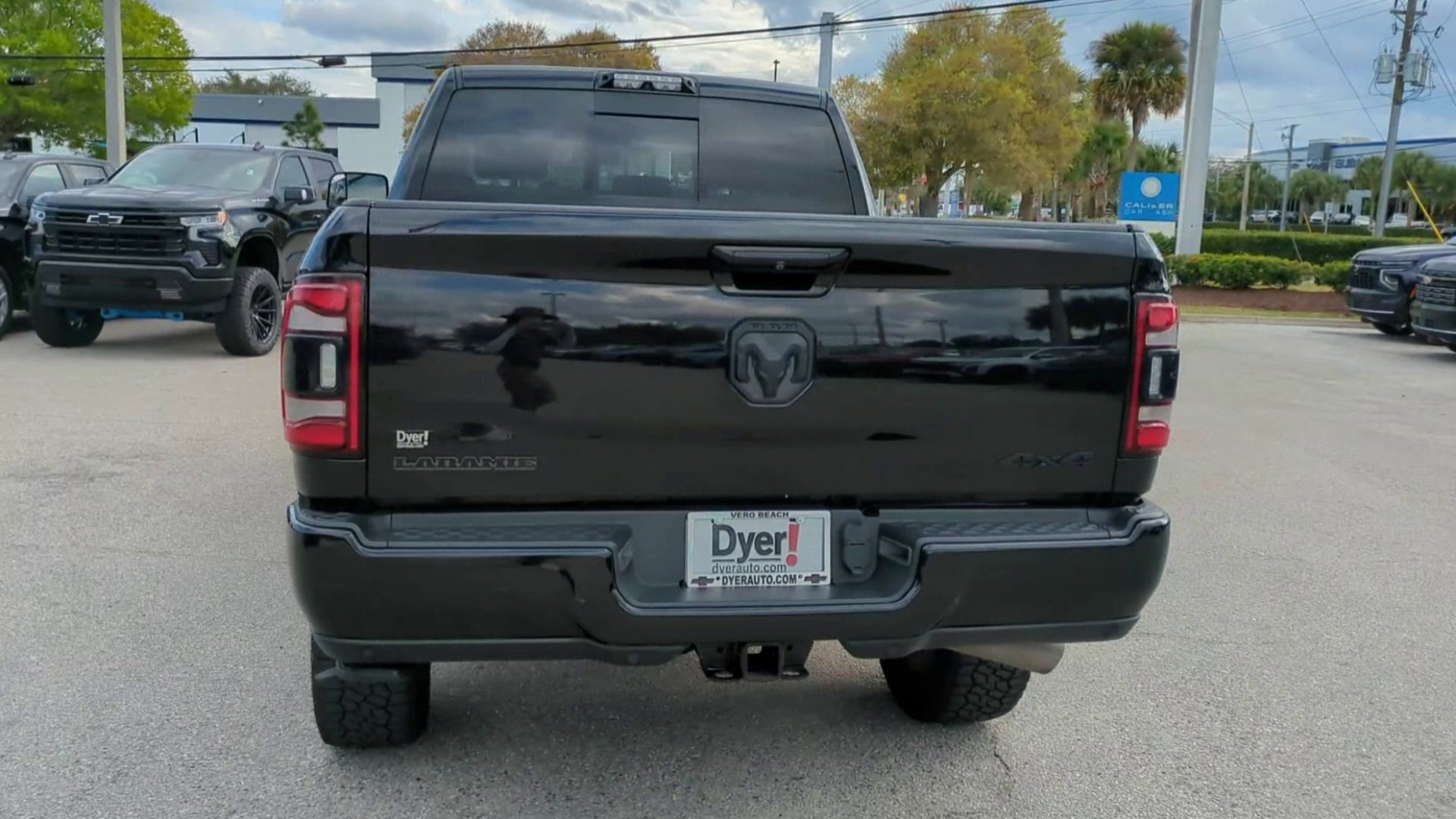 2019 RAM 2500 Laramie Crew Cab 4x4 6'4" Box