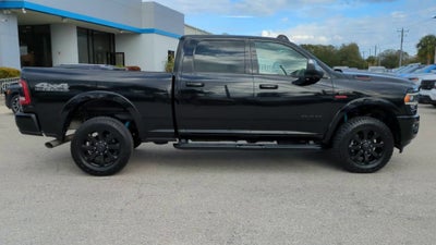 2019 RAM 2500 Laramie Crew Cab 4x4 6'4" Box