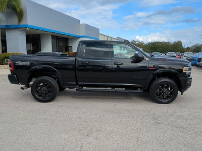 2019 RAM 2500 Laramie Crew Cab 4x4 6'4" Box
