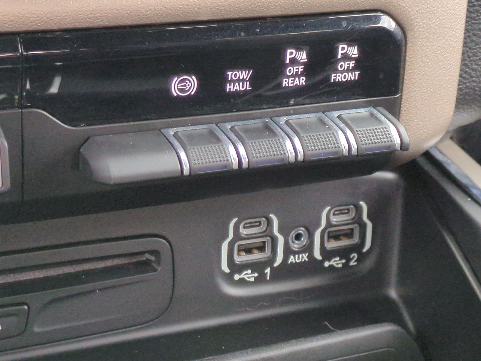 2019 RAM 2500 Laramie Crew Cab 4x4 6'4" Box