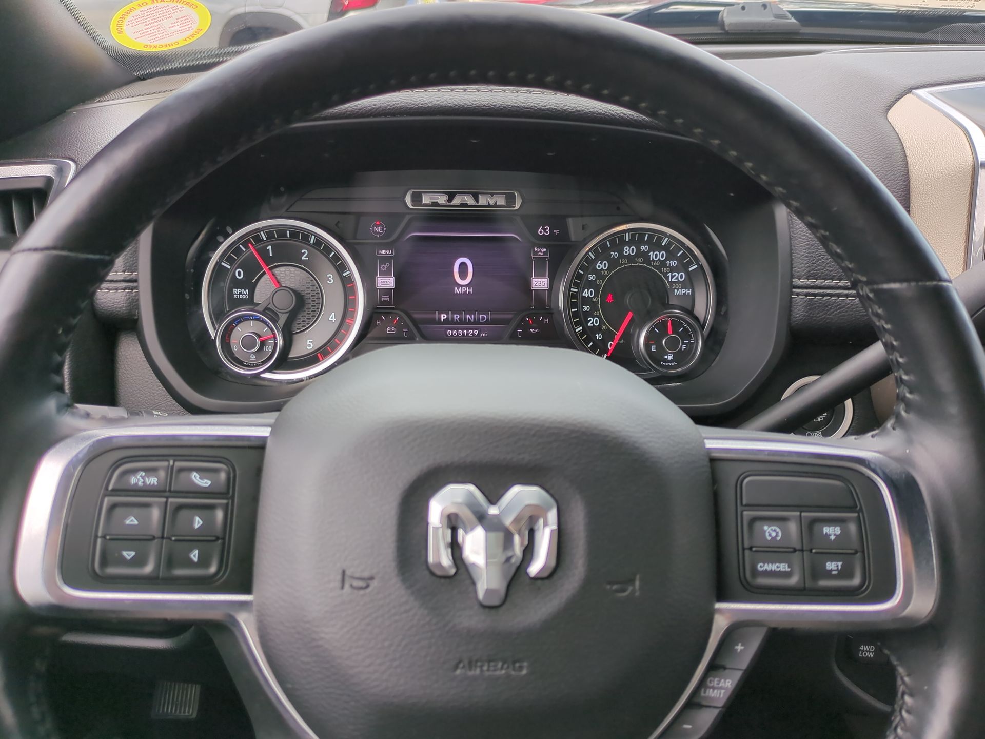 2019 RAM 2500 Laramie Crew Cab 4x4 6'4" Box