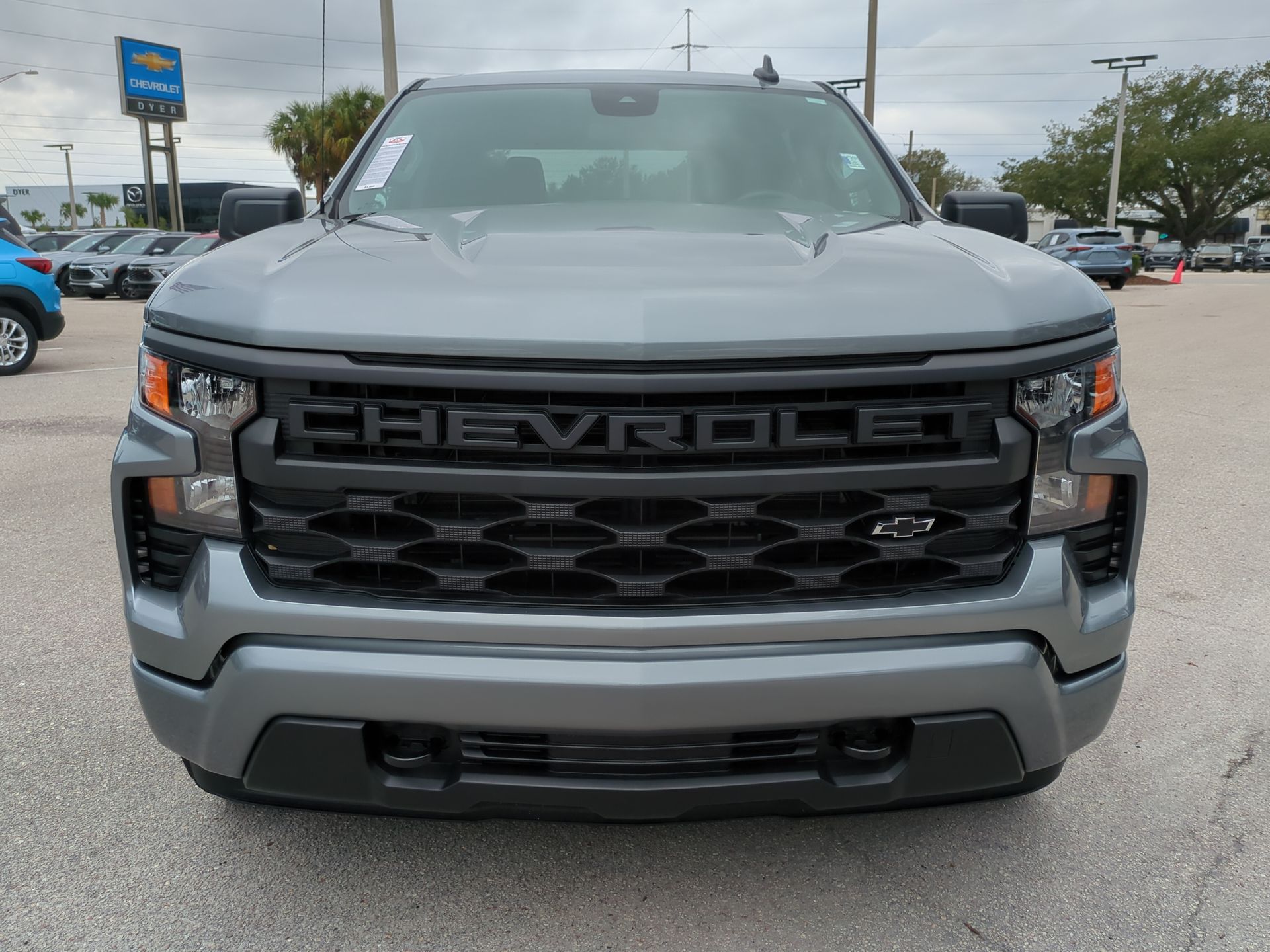 2025 Chevrolet Silverado 1500 Custom
