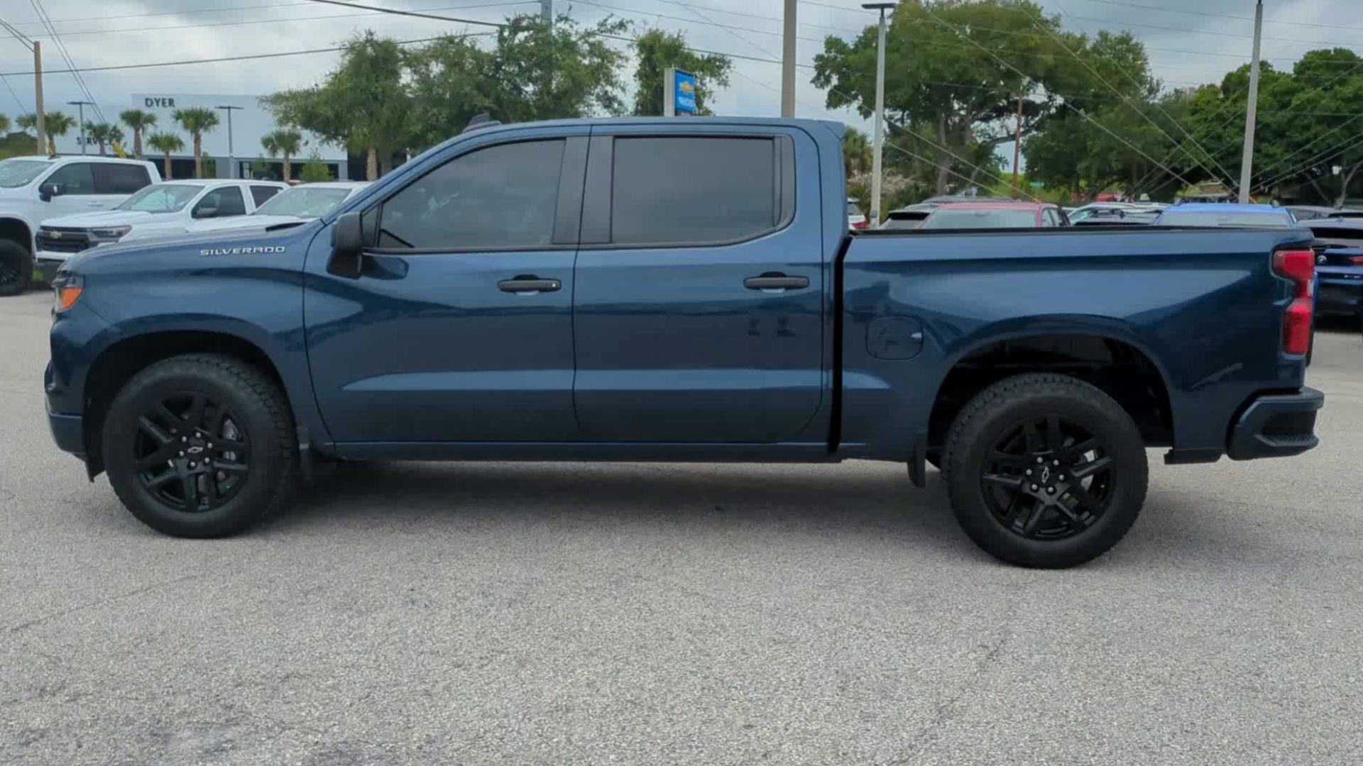 2022 Chevrolet Silverado 1500 Custom