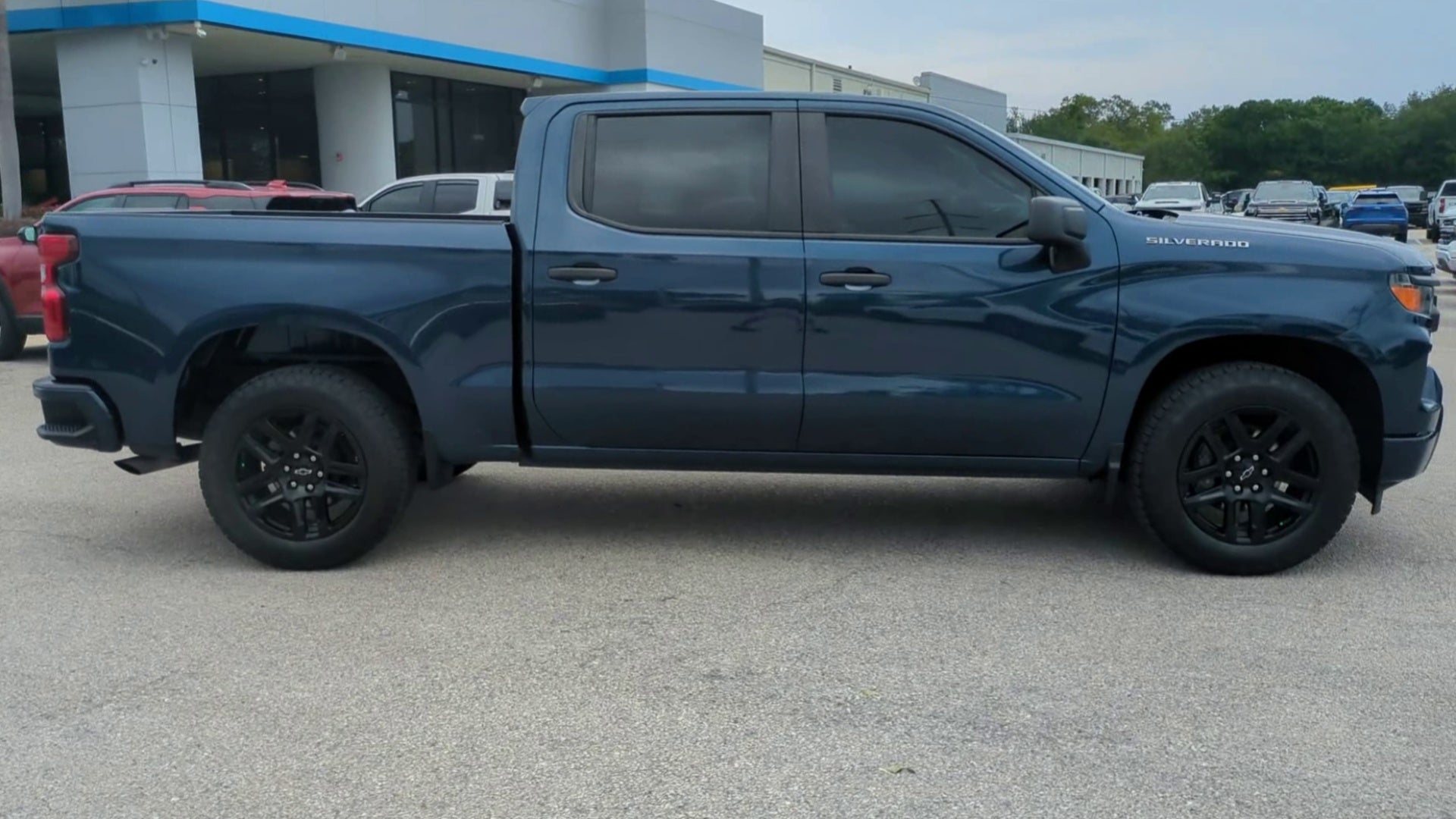 2022 Chevrolet Silverado 1500 Custom