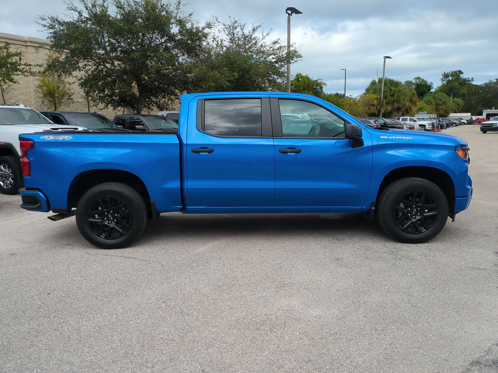 2025 Chevrolet Silverado 1500 Custom