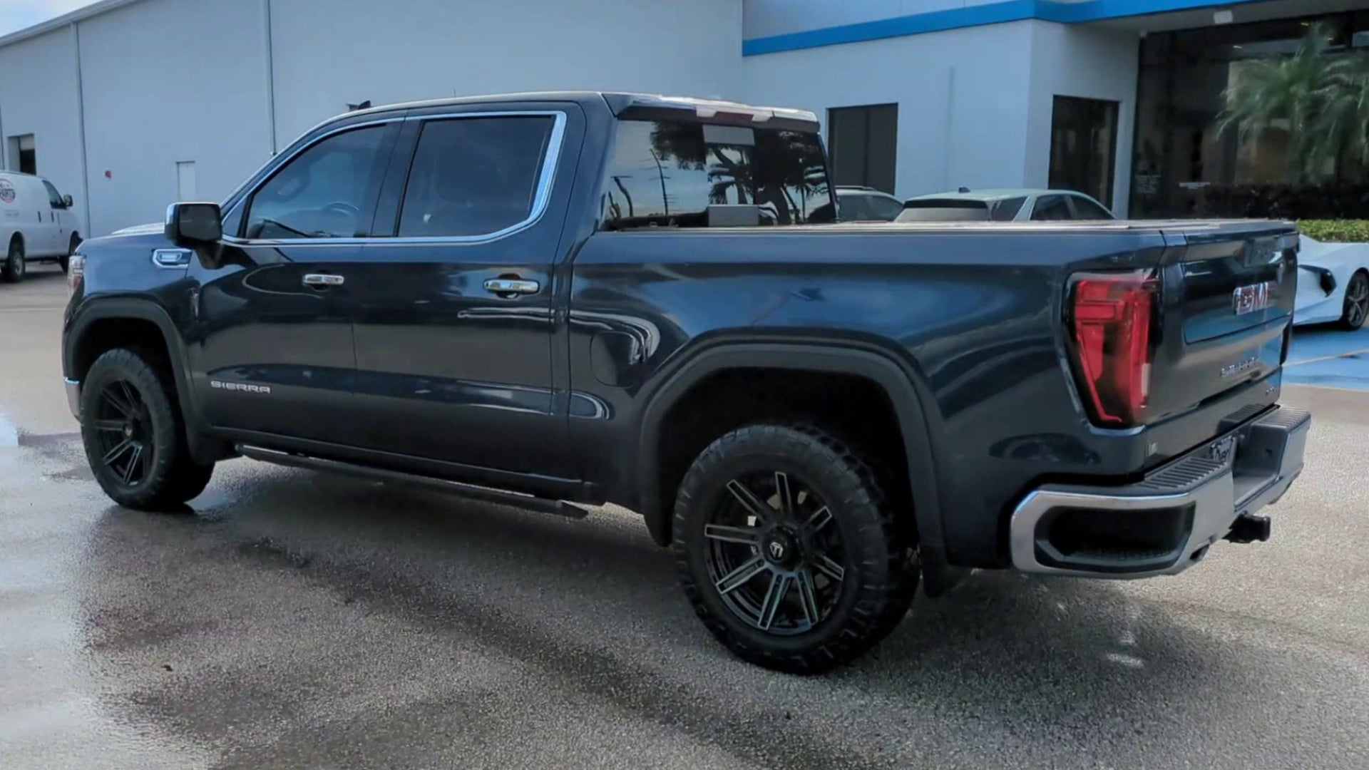 2021 GMC Sierra 1500 SLT