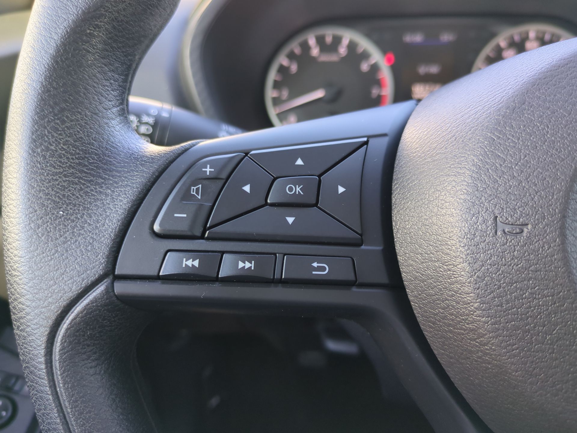 2024 Nissan Sentra S Xtronic CVT