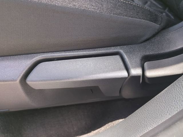 2025 Nissan Kicks SV FWD
