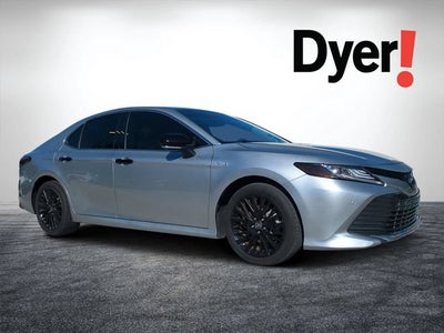 2020 Toyota Camry Hybrid XLE