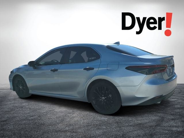 2020 Toyota Camry Hybrid XLE