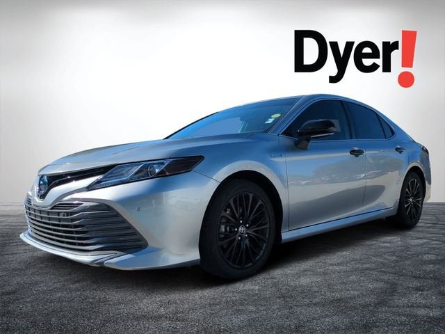 2020 Toyota Camry Hybrid XLE