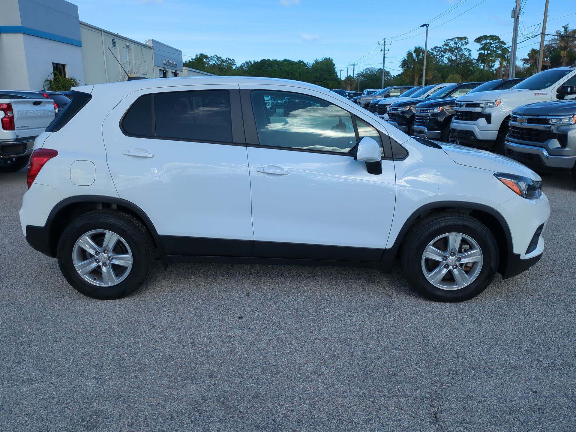 2022 Chevrolet Trax LS