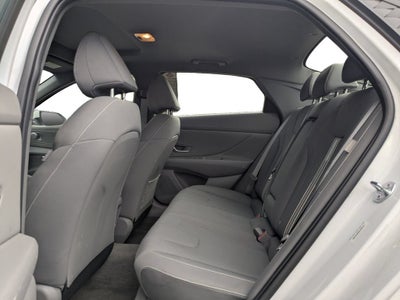 2025 Hyundai Elantra SEL Convenience