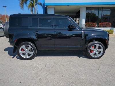 2025 Land Rover Defender 110 P400 X