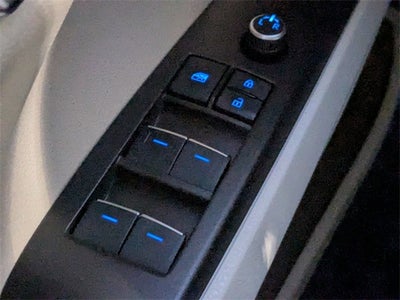 2022 Toyota Camry Hybrid XLE