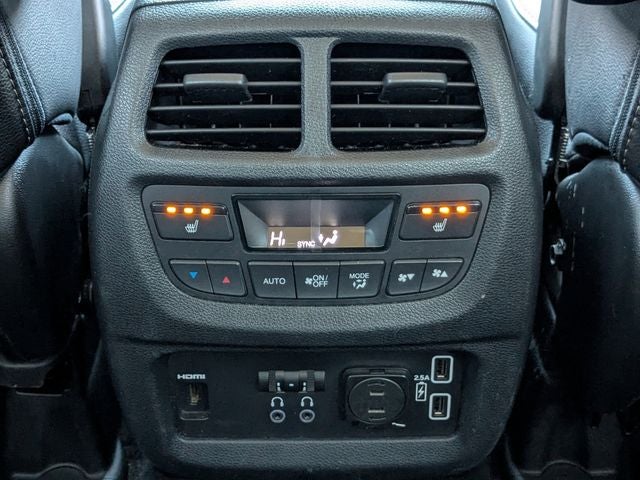 2022 Honda Pilot Touring 8 Passenger