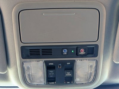 2022 Honda Pilot Touring 8 Passenger