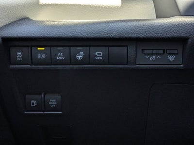 2025 Toyota Sienna Platinum 7 Passenger