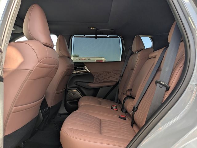 2025 Mitsubishi Outlander SEL