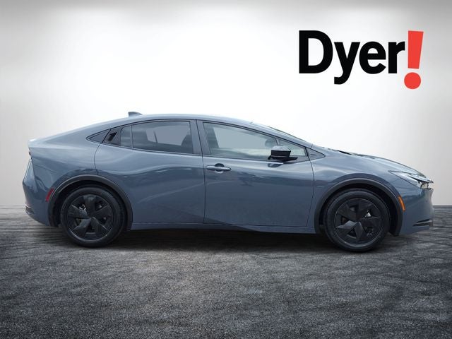 2025 Toyota Prius LE